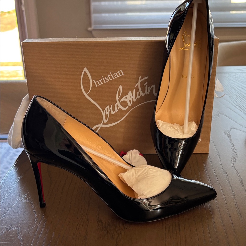 Christian Louboutin Patent Black Stiletto Pumps, mint condition! Size 38!